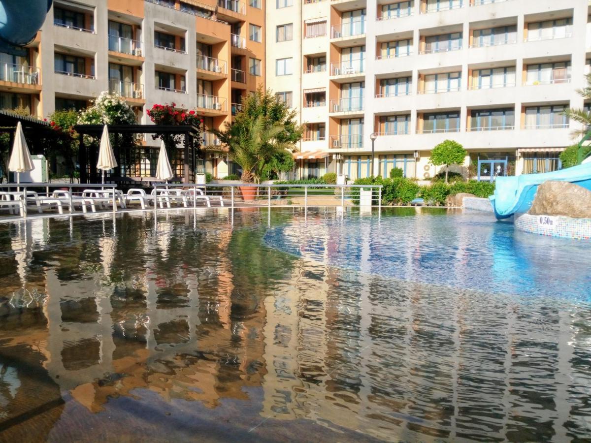 Apartment Konstantin In Trakia Plaza ซันนีบีช ภายนอก รูปภาพ